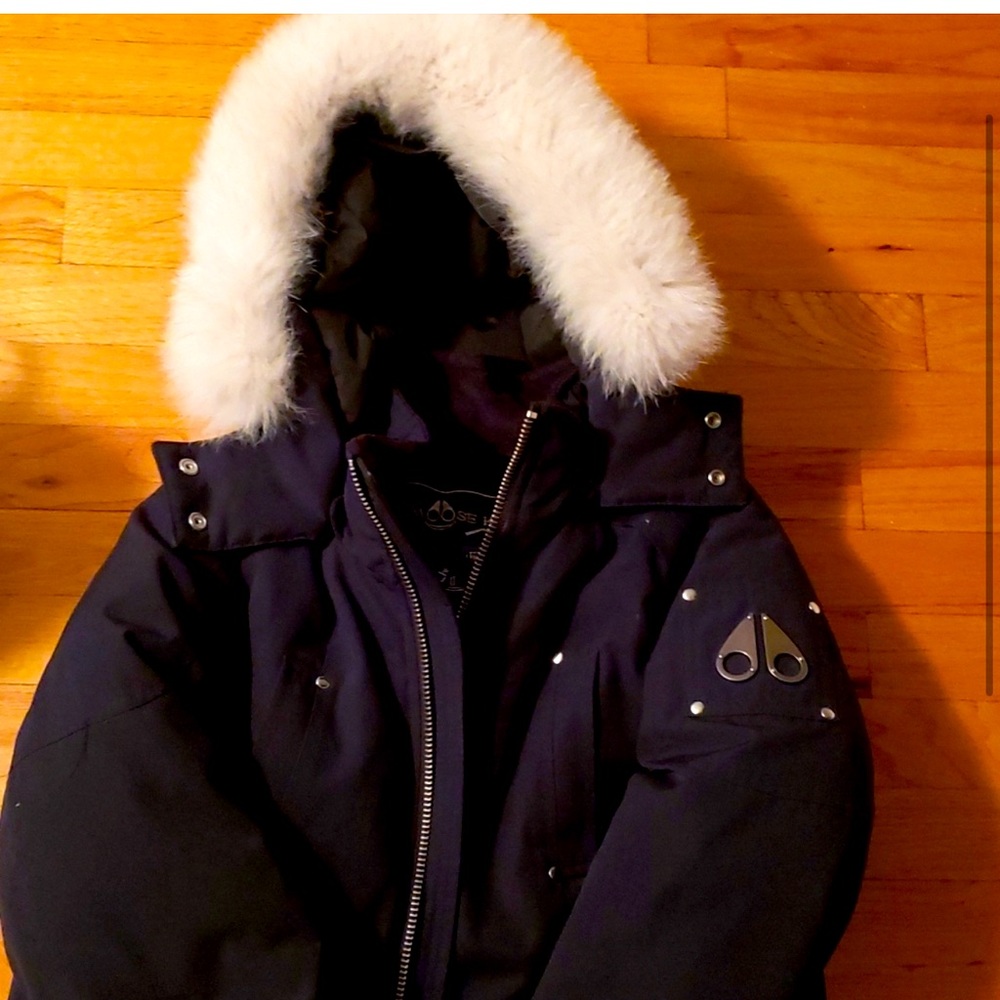 Authentic moose knuckles jacket!! Size XS